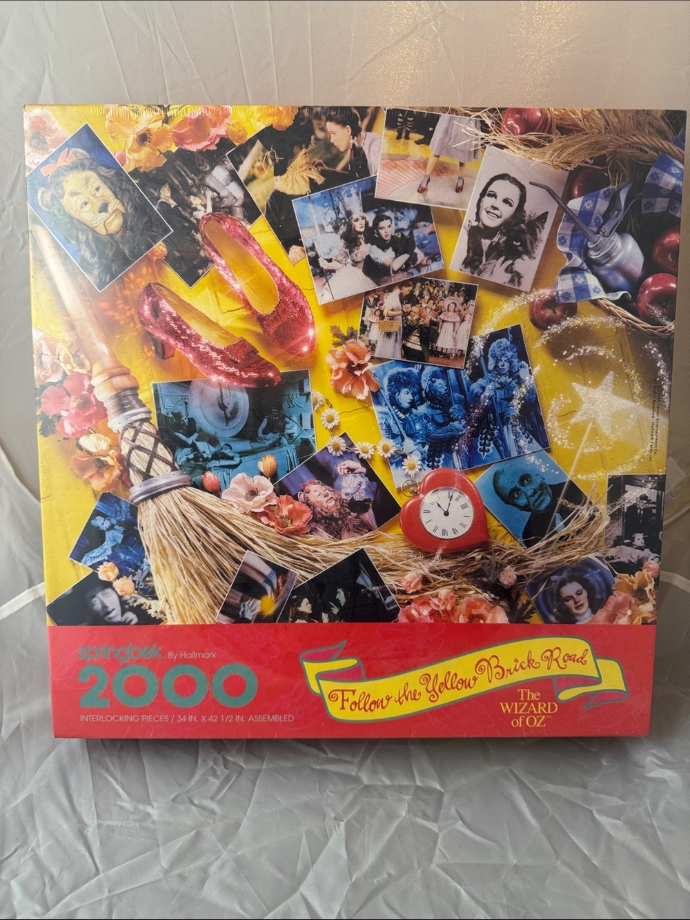 Hallmark Yellow and Red Wizard of Oz Collage 2000-Piece Puzzle